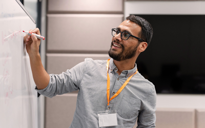 Retirement counselor presenting member education